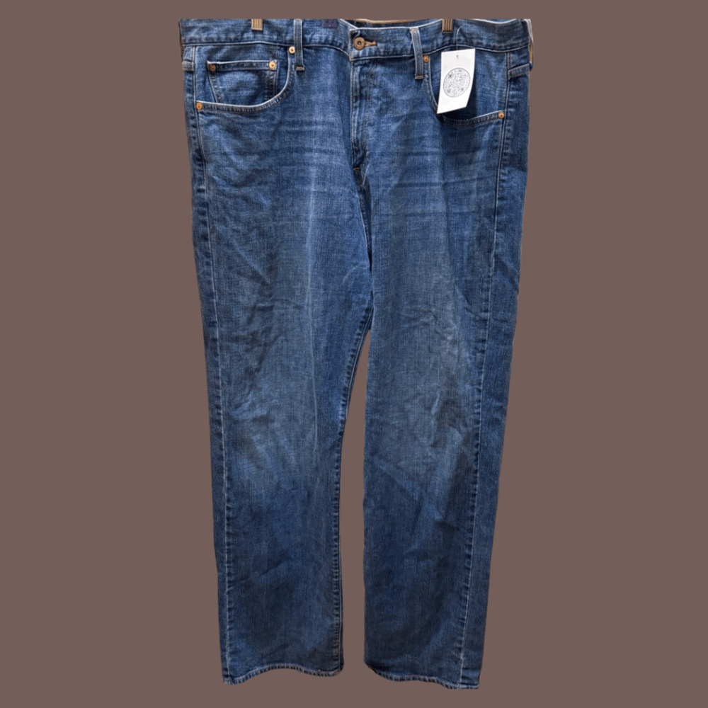 Cremieux Relaxed Fit Jeans | Medium Wash Denim | Size 42x34 | Vintage - Picture 1 of 5